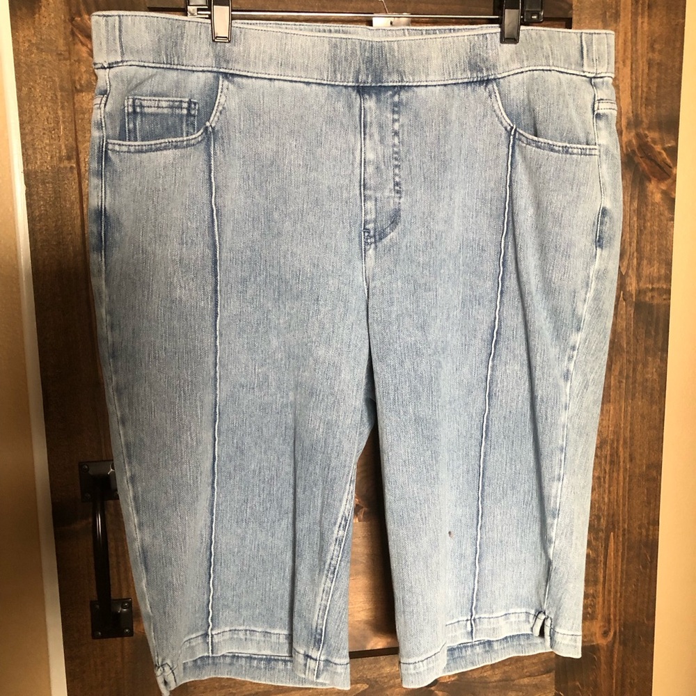 Stretch denim Bermuda shorts by Isaac Mizrahi